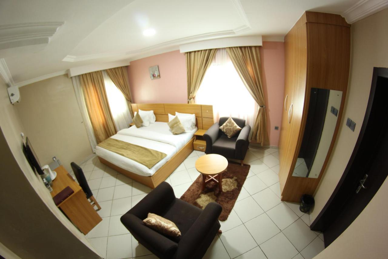Celia'S Suites Abeokuta Eksteriør billede